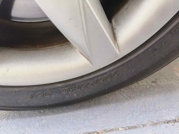 [佛山·粤X] 二手奥迪奥迪A6L2011款 2.0 TFSI 自动标准型