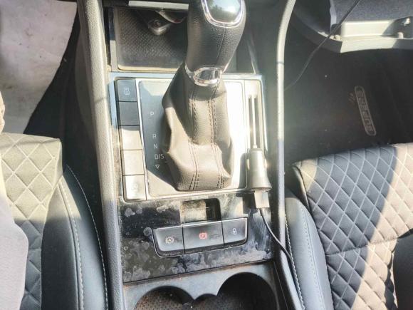 [上海·陕C] 二手斯柯达速派2018款 TSI330 DSG舒适版 国VI