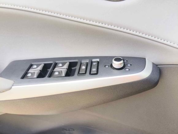 [上海·豫A] 二手长安长安CS75PLUS2022款 第二代 1.5T 自动尊贵型