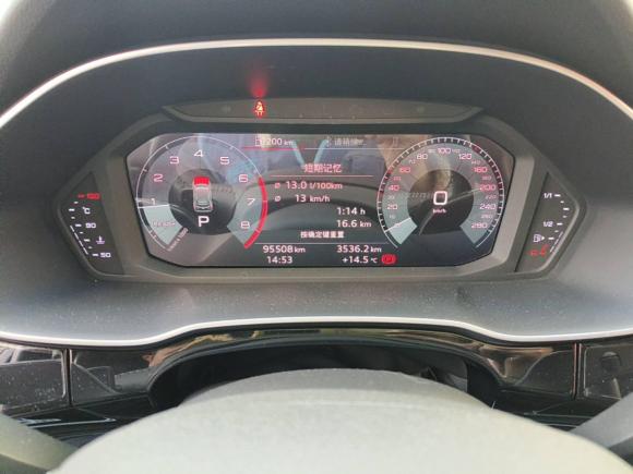 [上海·沪E] 二手奥迪奥迪Q32019款 40 TFSI quattro 时尚动感型