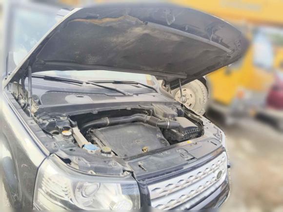 [广州·粤A] 二手路虎神行者22013款 2.2T SD4 SE柴油版