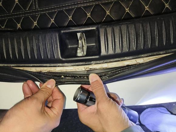 [深圳·粤L] 二手奔驰奔驰C级2016款 C 200 L 运动型