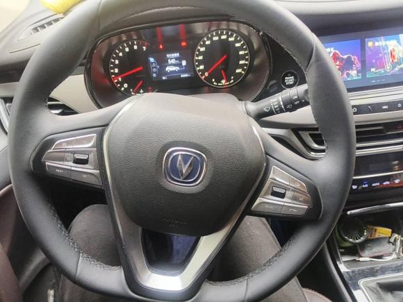 [义乌·浙G] 二手长安长安CS35PLUS2018款 1.6L 手动酷联版 国V