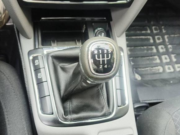 [杭州·浙A] 二手斯柯达速派2015款 1.8TSI 手动绅仕版