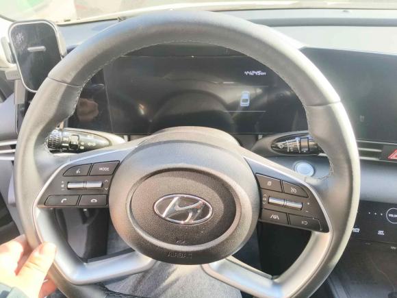 [苏州·苏U] 二手现代伊兰特2022款 1.5L CVT LUX尊贵版