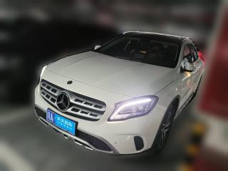 奔驰奔驰GLA2017款 GLA 200 时尚型
