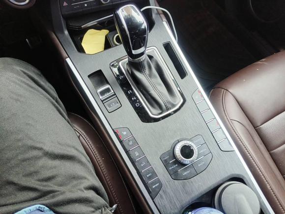 [上海·皖A] 二手魏牌魏牌 VV52017款 2.0T 超豪型