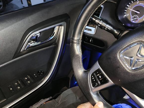 [杭州·浙A] 二手江铃驭胜S3502014款 2.4T 自动两驱柴油豪华天窗版5座