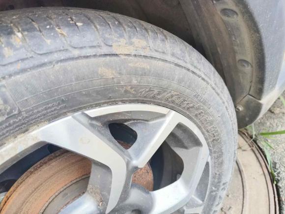 [成都·川A] 二手吉利汽车远景X12017款 1.3L 自动乐趣版