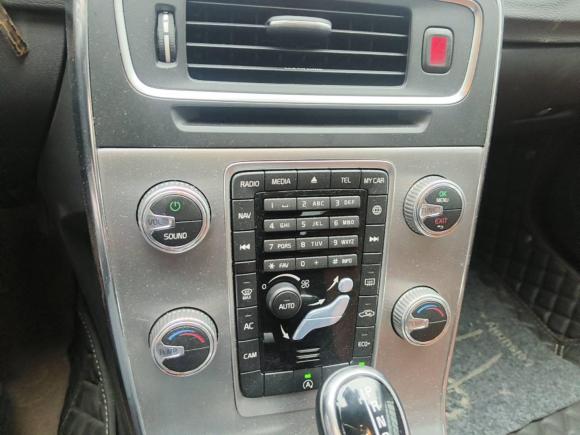 [上海·苏E] 二手沃尔沃沃尔沃S602019款 S60L T5 智远版