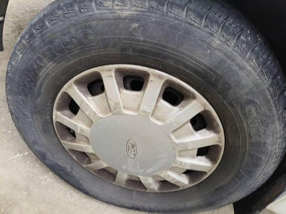 [宁波·沪A] 二手福特经典全顺2015款 2.8T柴油多功能车长轴6座中顶JX493ZLQ4