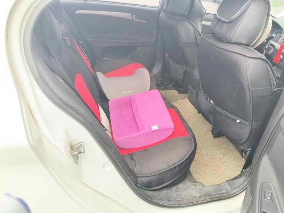 [苏州·苏E] 二手荣威荣威3502015款 1.5L 自动豪华天窗版