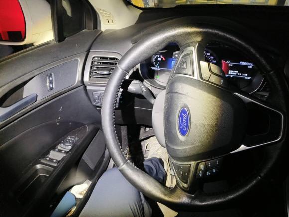 [成都·川A] 二手福特蒙迪欧2017款 EcoBoost 200 豪华型