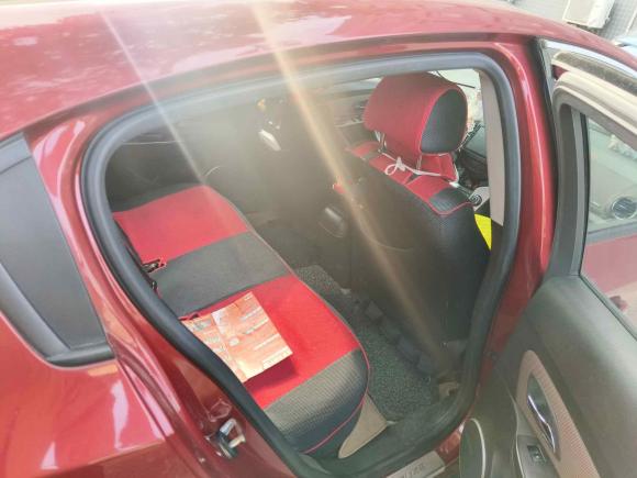 [无锡·苏B] 二手雪佛兰科鲁兹2013款 掀背 1.6L 自动豪华型