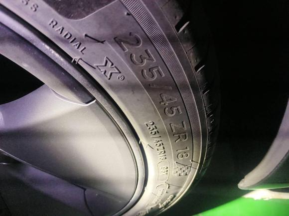 [青岛·鲁B] 二手特斯拉Model 32020款 标准续航后驱升级版