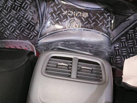 [上海·沪E] 二手别克昂科威Plus2022款 昂科威Plus 652T 五座豪华型