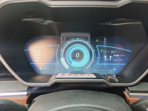 [南通·苏F] 二手众泰众泰T7002017款 1.8T 双离合尊享型