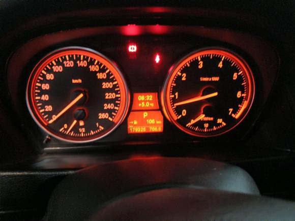 [上海·沪A] 二手宝马宝马X12012款 xDrive20i