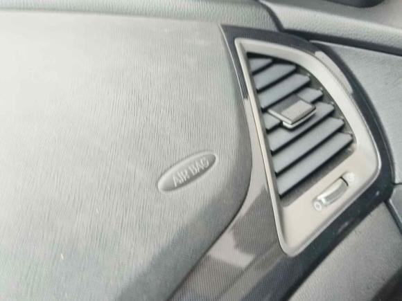 [温州·浙C] 二手现代胜达2013款 2.4L 自动两驱智能型