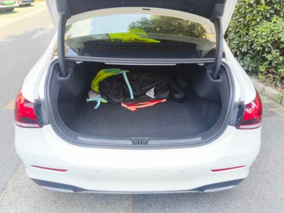 [上海·沪A] 二手奔驰奔驰A级2019款 A 200 L 运动轿车