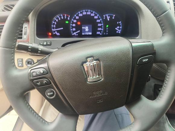 [广州·粤J] 二手丰田皇冠2010款 2.5L Royal 真皮天窗版