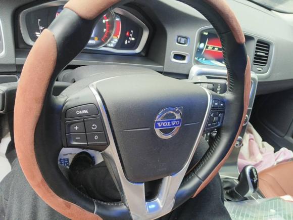 [武汉·鄂W] 二手沃尔沃沃尔沃S602016款 S60L T5 智驭版