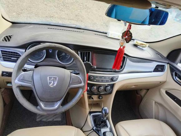 [无锡·苏B] 二手宝骏宝骏7302016款 1.5L 手动舒适型 7座 国V