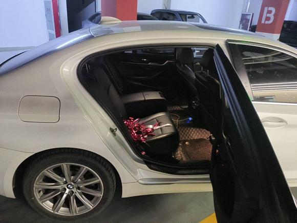 [济南·鲁A] 二手宝马宝马5系2018款 528Li 上市特别版