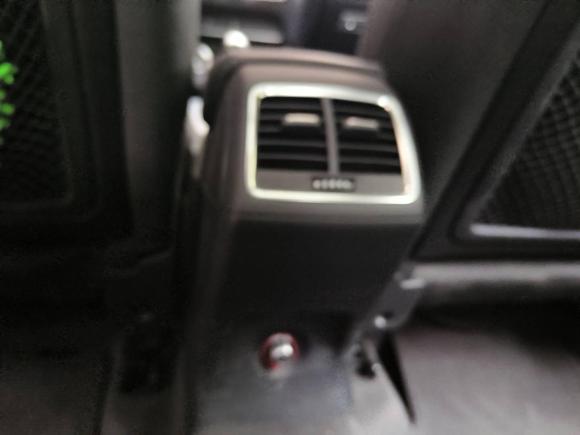 [上海·沪B] 二手奥迪奥迪Q32015款 30 TFSI 舒适型
