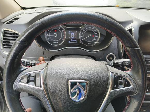 [无锡·苏B] 二手宝骏宝骏5602015款 1.8L 手动豪华型