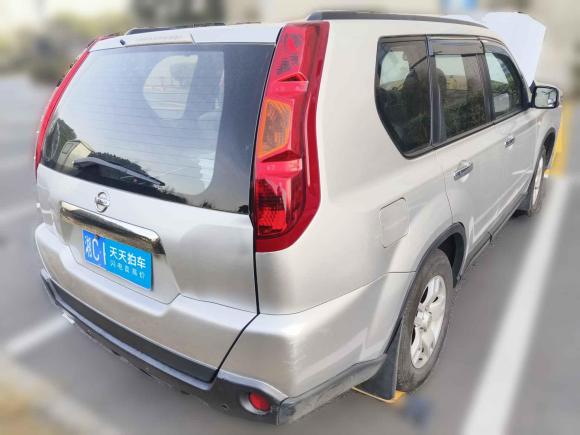 [上海·湘C] 二手日产奇骏2010款 2.0L CVT舒适版 4WD