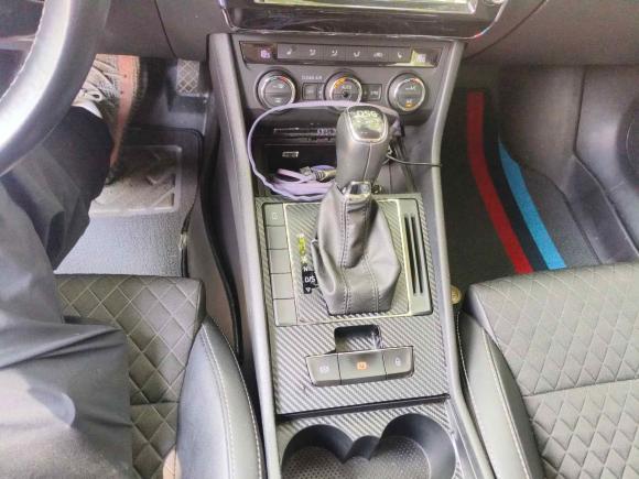 [广州·粤A] 二手斯柯达速派2016款 TSI330 DSG创行版