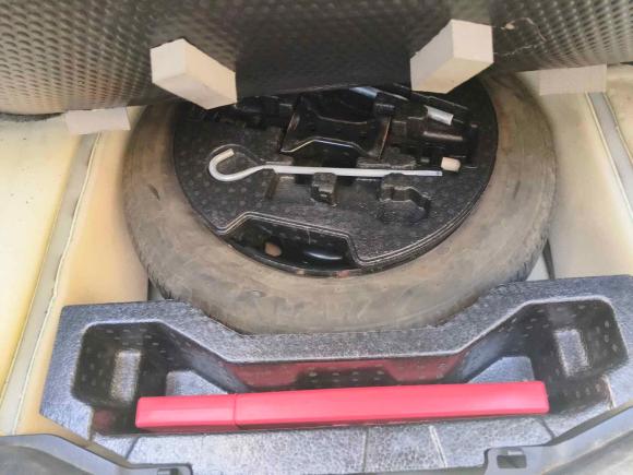 [西安·陕A] 二手铃木启悦2015款 1.6L 手动舒享型