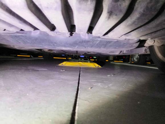 [武汉·鄂W] 二手奔驰奔驰C级2018款 C 200 L 运动版