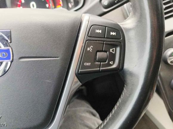 [杭州·浙A] 二手沃尔沃沃尔沃V402015款 1.6T 智逸版