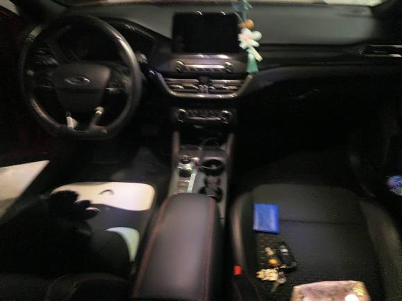 [上海·苏U] 二手福特福克斯2020款 两厢 EcoBoost 180 自动ST Line