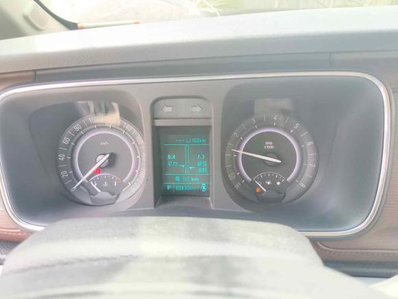 [青岛·鲁B] 二手别克别克GL82017款 25S 尊贵型 国V