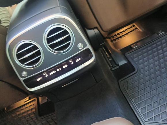 [上海·沪A] 二手奔驰奔驰S级2019款 S 350 L 尊贵型