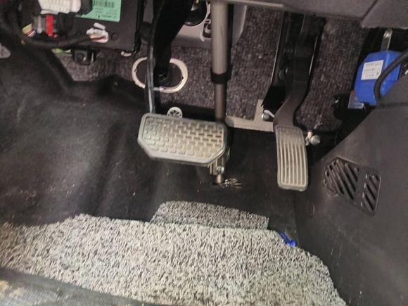 [宁波·浙B] 二手奇瑞新能源小蚂蚁2022款 甜粉款 半糖版 磷酸铁锂 30kW 301km