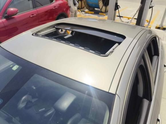 [上海·沪B] 二手雪铁龙雪铁龙C52014款 2.0L 自动尊享型