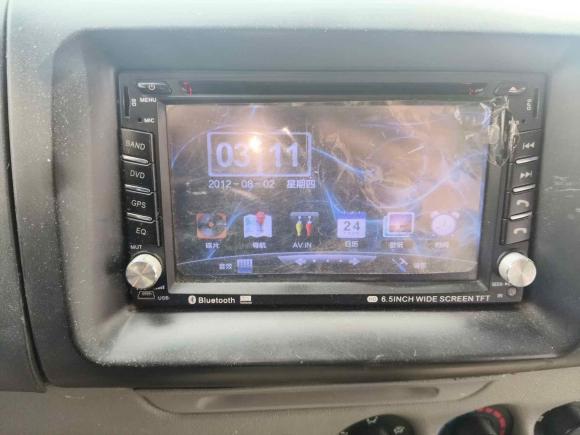 [上海·沪A] 二手福特经典全顺2013款 2.8T改款柴油冰白物流车长轴中顶JX493ZLQ4