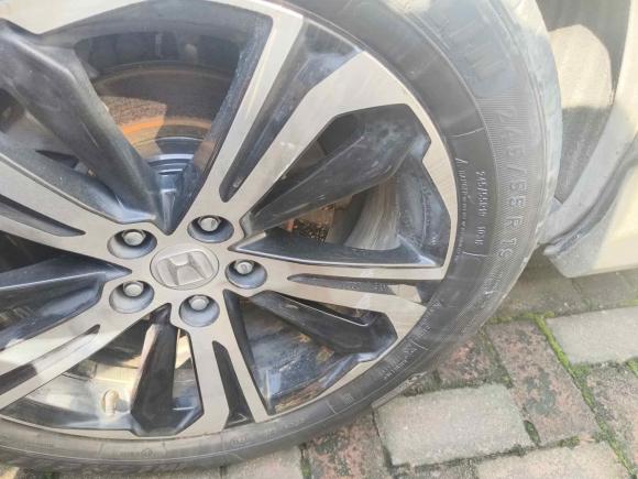 [广州·粤A] 二手本田本田UR-V2017款 370TURBO 两驱尊贵版 国V