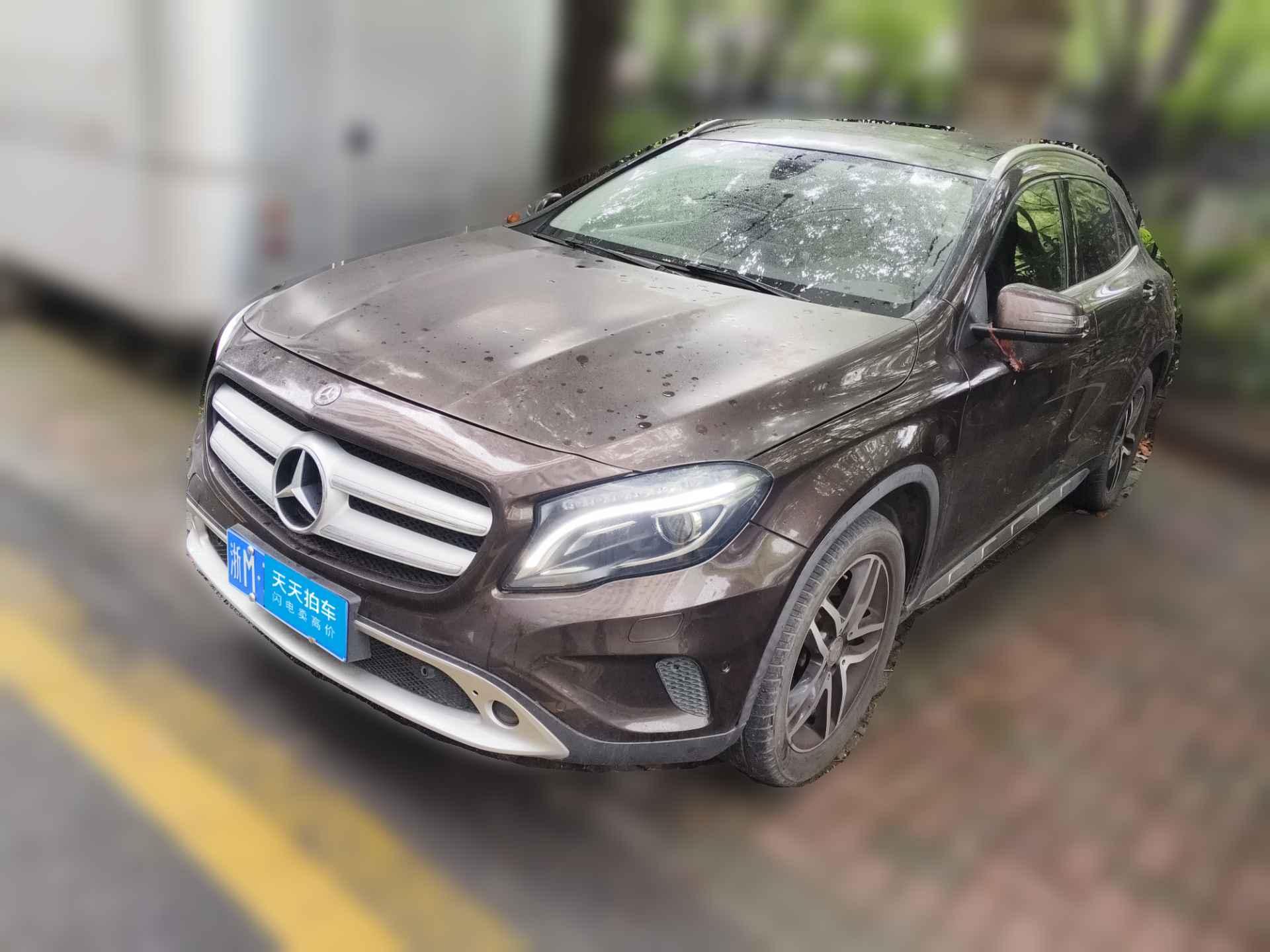 [杭州·浙M] 奔驰奔驰GLA2016款 GLA 200 时尚型