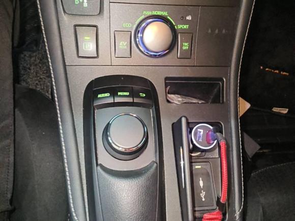 [杭州·浙A] 二手雷克萨斯雷克萨斯CT2014款 CT200h 舒适版 单色