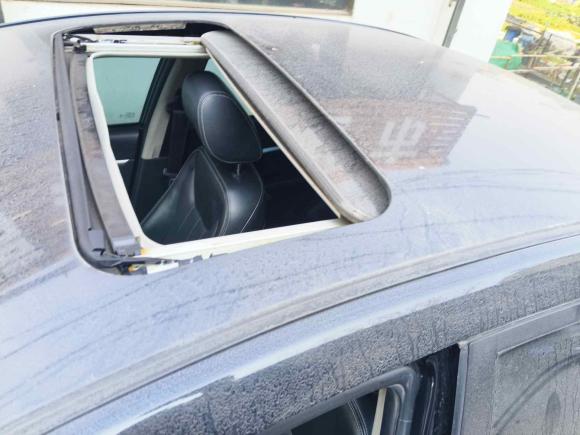 [无锡·苏H] 二手吉利汽车帝豪2015款 三厢 1.5L CVT向上版