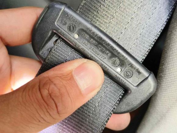 [深圳·粤B] 二手大众途锐2011款 3.0TSI 标配型