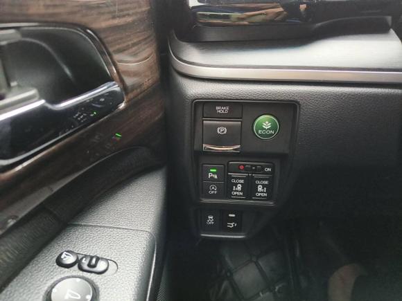 [广州·粤A] 二手本田艾力绅2016款 2.4L 豪华版