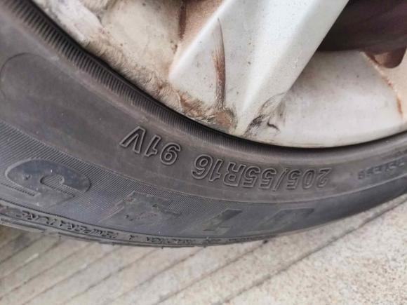 [义乌·浙G] 二手宝骏宝骏7302015款 1.8L 手动豪华导航ESP版 7座