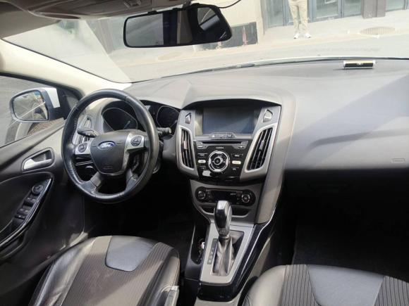 [青岛·皖A] 二手福特福克斯2012款 两厢 1.6L 自动风尚型