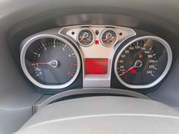 [成都·粤B] 二手福特福克斯2012款 两厢经典 1.8L 自动时尚型